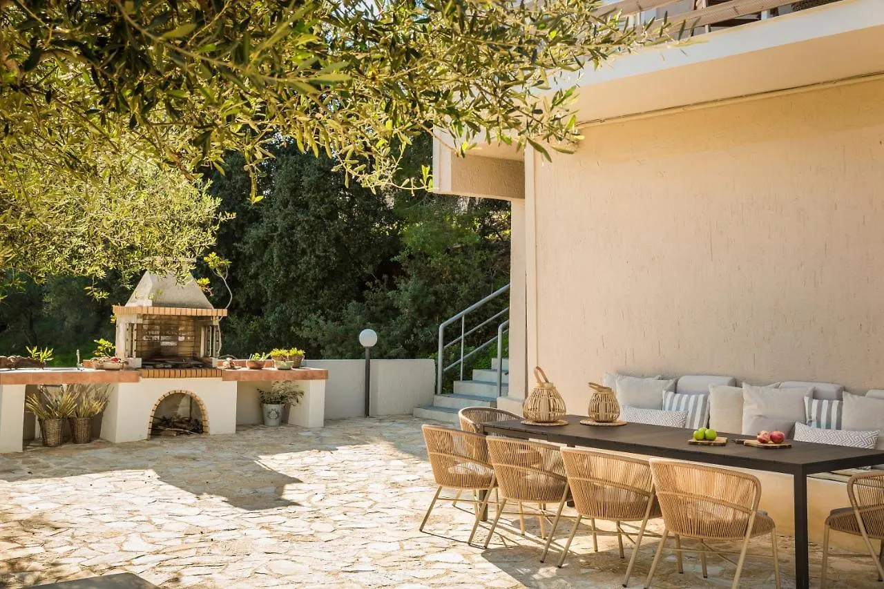 Apartment Malibu Suites Lassi